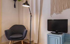 Condessa Dolls House III By Lisbon Heart